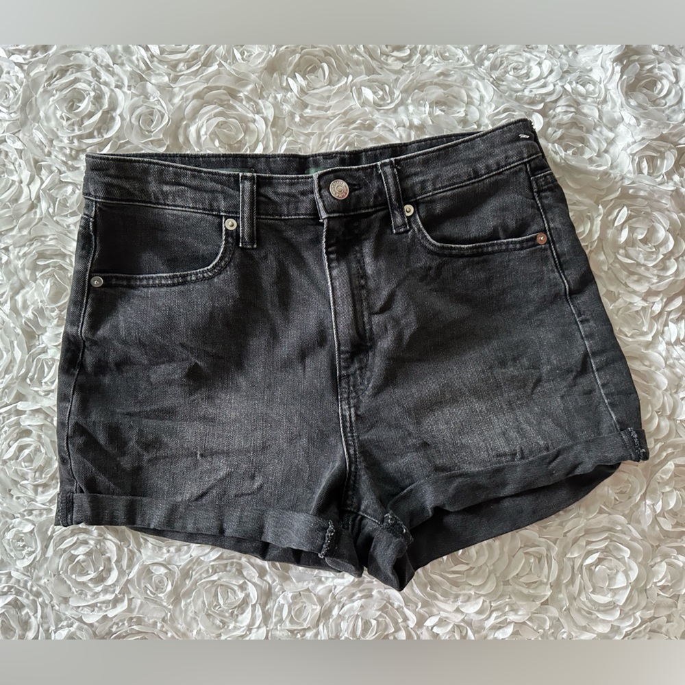 Wild Fable size 8 Black Denim Jean Shorts